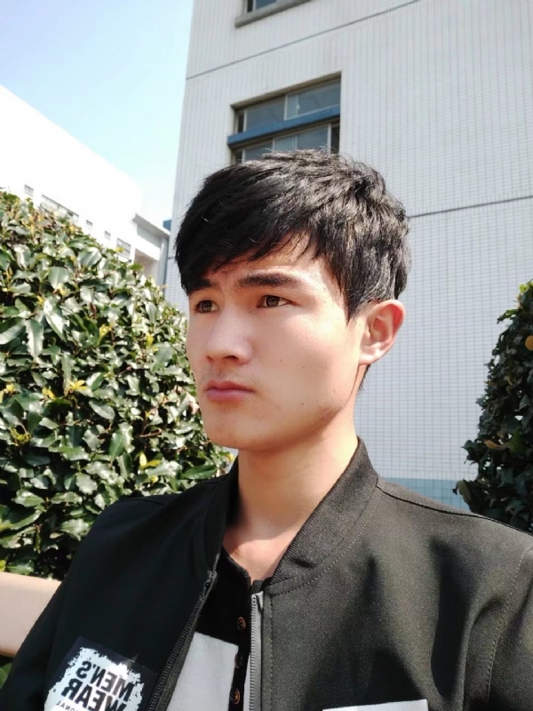 阳光男孩的第四张照片--昆山残疾人相亲网